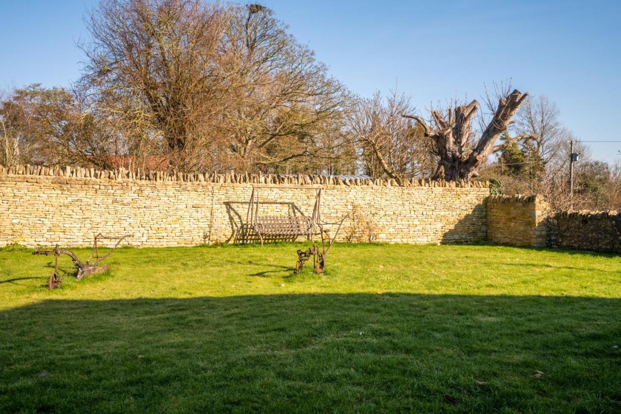 The Old Barn * Witney